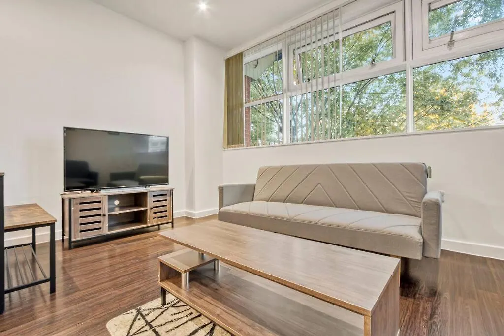 Apartment Heathrow 2-Bedroom Urban Oasis London United Kingdom